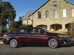 Toyota Avalon 2012 года